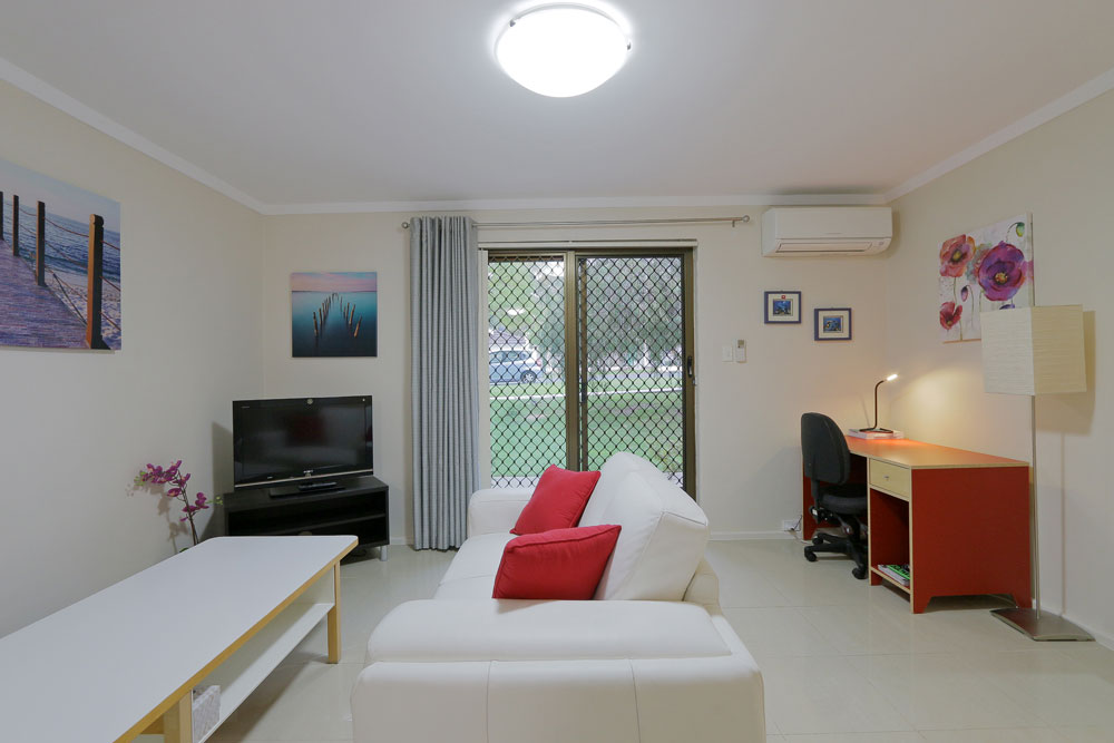 A Studio Unit <br> 1 guest: Single/K. Single Bed <br>