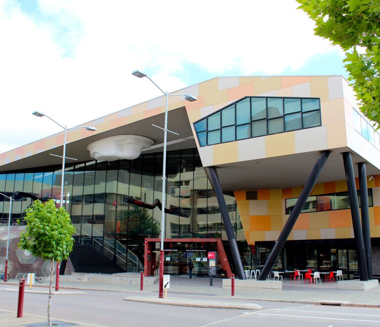 Carlisle TAFE- 9 mins walk, Curtin University